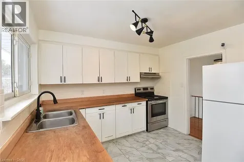 409 Tennyson Drive Oakville ON L6L 3Z2