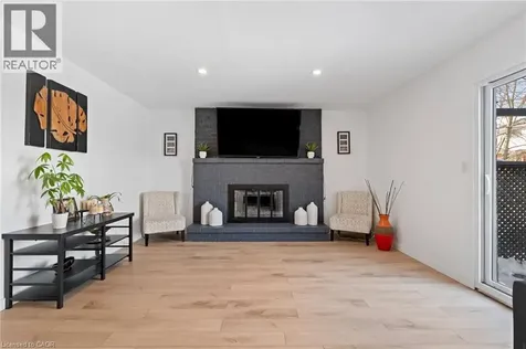 24 Keefer Road Thorold ON L2V 4Y4