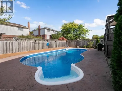 24 Keefer Road Thorold ON L2V 4Y4