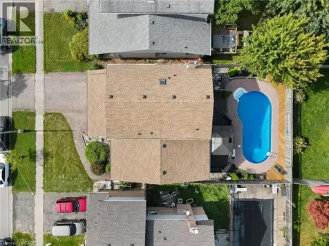 24 Keefer Road Thorold ON L2V 4Y4
