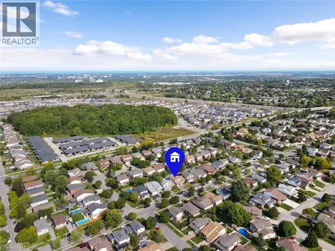 24 Keefer Road Thorold ON L2V 4Y4