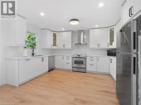24 Keefer Road Thorold ON L2V 4Y4