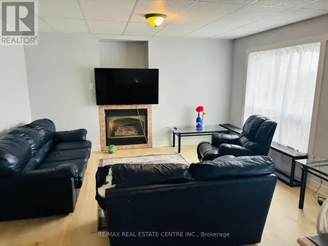 22 Lawton Court Orangeville ON L9W 4X4