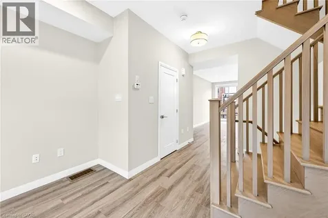 270 Melvin Avenue Hamilton ON L8H 0B4