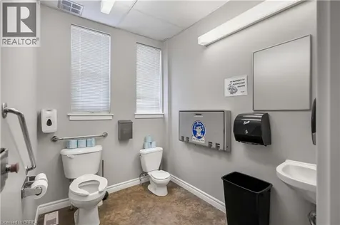 70 Chatham Street Brantford ON N3T 2P1
