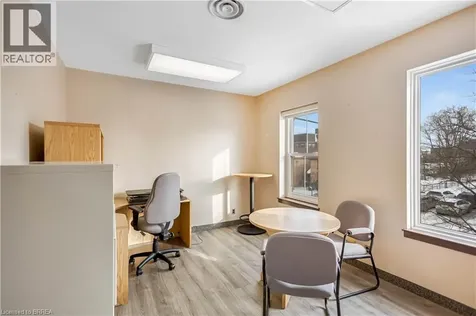 70 Chatham Street Brantford ON N3T 2P1