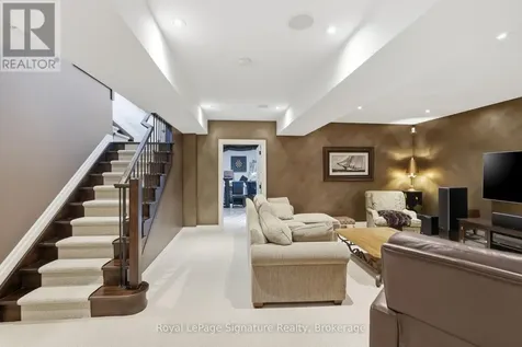 176 High Bluff Lane Blue Mountains ON N0H 2P0