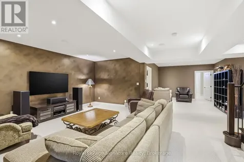 176 High Bluff Lane Blue Mountains ON N0H 2P0