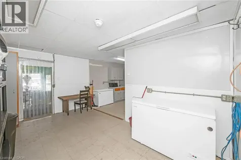 122 King Street Burford ON N0E 1A0