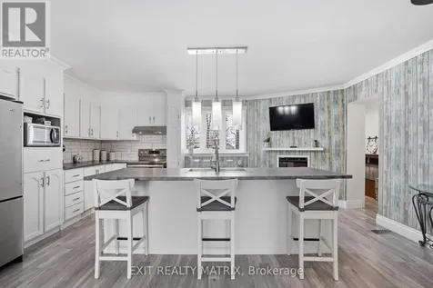 1691-1695 Saint-laurent Street Clarence-rockland ON K4K 1C2