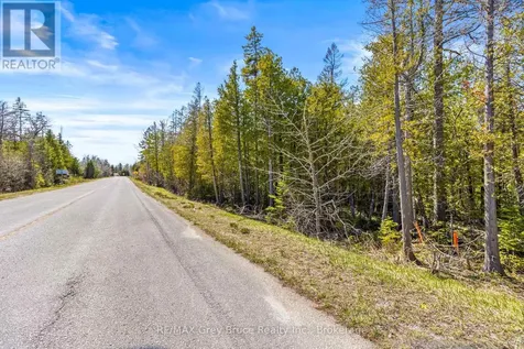 Chi Sin Tib Dek Road Northern Bruce Peninsula ON N0H 2R0