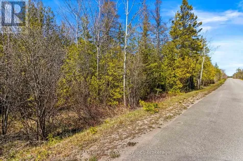 Chi Sin Tib Dek Road Northern Bruce Peninsula ON N0H 2R0