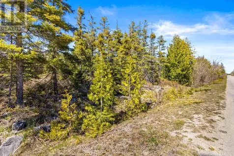 Pt Fm Lt 4 Chi Sin Tib Dek Road Northern Bruce Peninsula ON N0H 2R0