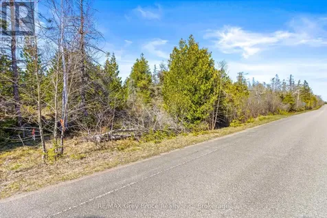 Chi Sin Tib Dek Road Northern Bruce Peninsula ON N0H 2R0