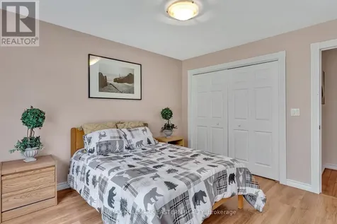75 Oxford Street Selwyn ON K0L 2H0
