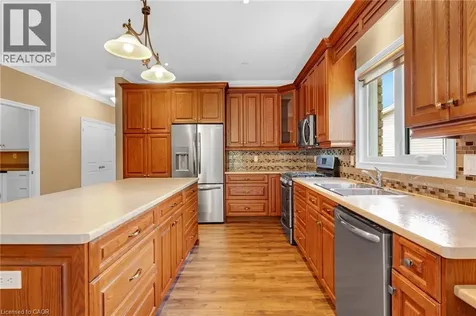 28 Maplewood Court Dunnville ON N1A 3G8