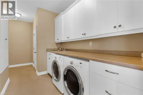 28 Maplewood Court Dunnville ON N1A 3G8