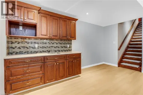 28 Maplewood Court Dunnville ON N1A 3G8