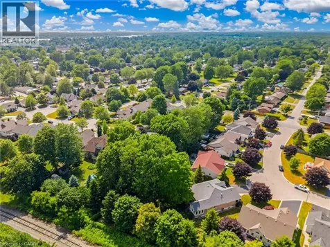 28 Maplewood Court Dunnville ON N1A 3G8