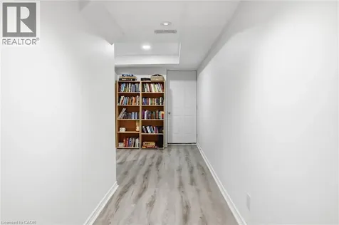 456 Valridge Drive Ancaster ON L9G 0B2
