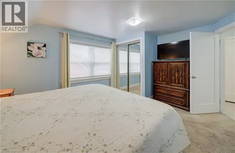 76 Brentwood Avenue Kitchener ON N2H 2C8