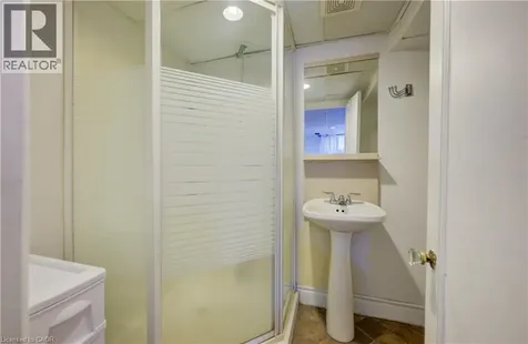 76 Brentwood Avenue Kitchener ON N2H 2C8