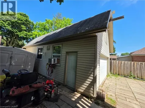 76 Brentwood Avenue Kitchener ON N2H 2C8