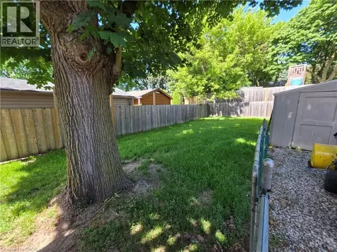 76 Brentwood Avenue Kitchener ON N2H 2C8