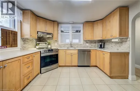 76 Brentwood Avenue Kitchener ON N2H 2C8