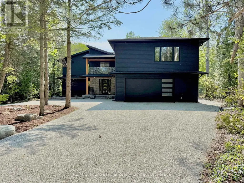 131 Chamonix Crescent Blue Mountains ON L9Y 0S7