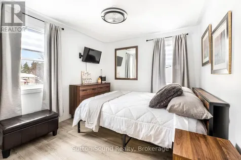 35 Pine Tree Drive South Bruce Peninsula ON N0H 1P0