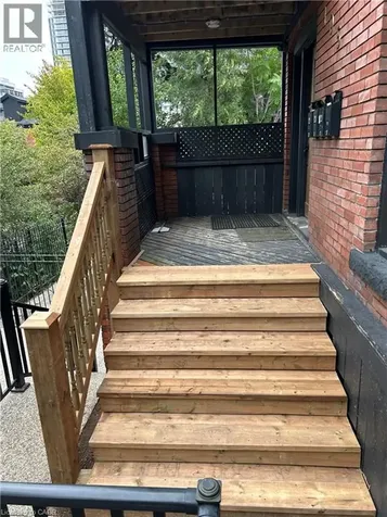 105 George Street Hamilton ON L8P 1E3
