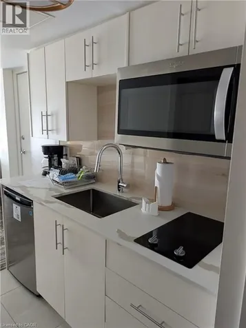 9 Harbour Street East Collingwood ON L9Y 5B5