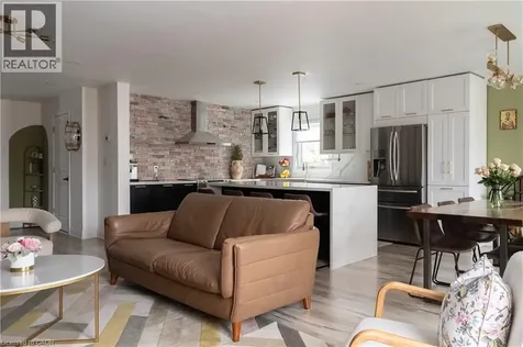 30 Buchanan Crescent Thorold ON L2V 4M5