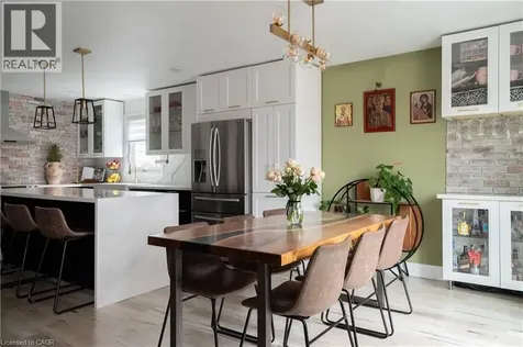 30 Buchanan Crescent Thorold ON L2V 4M5