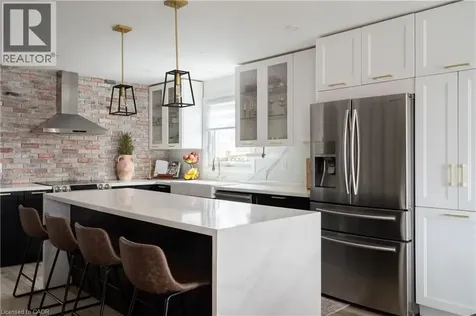 30 Buchanan Crescent Thorold ON L2V 4M5
