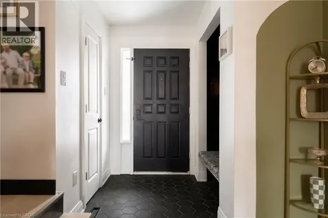 30 Buchanan Crescent Thorold ON L2V 4M5