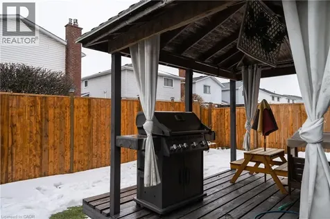 30 Buchanan Crescent Thorold ON L2V 4M5