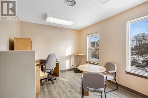 70 Chatham Street Brantford ON N3T 2P1