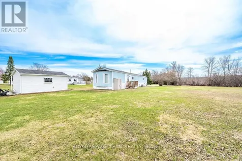 46 Sunset Lane Horton ON K7V 0A5
