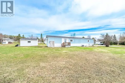 46 Sunset Lane Horton ON K7V 0A5