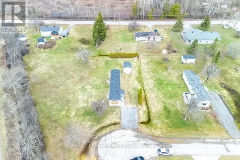 46 Sunset Lane Horton ON K7V 0A5