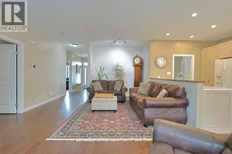 13 Oakwood Links Lane Grand Bend ON N0M 1T0