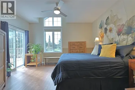 13 Oakwood Links Lane Grand Bend ON N0M 1T0
