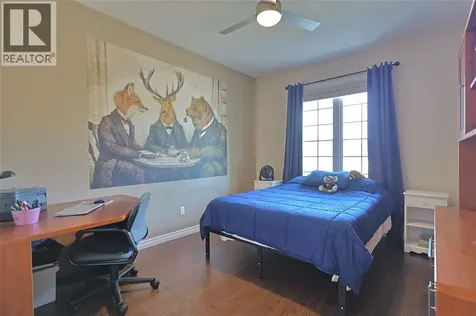 13 Oakwood Links Lane Grand Bend ON N0M 1T0