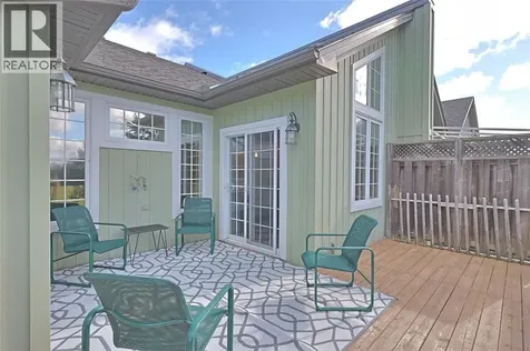13 Oakwood Links Lane Grand Bend ON N0M 1T0