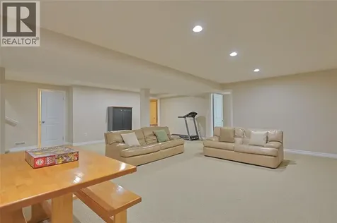 13 Oakwood Links Lane Grand Bend ON N0M 1T0