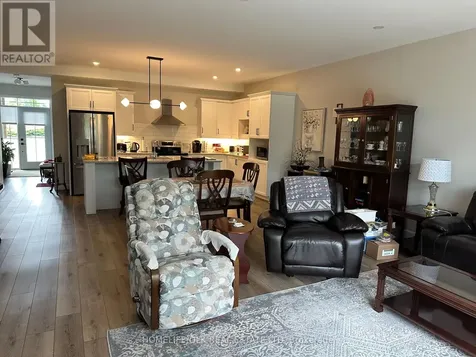 1115 Millwood Avenue Brockville ON K6V 0E6