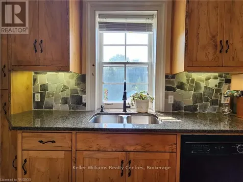 484 Carlisle Street Saugeen Shores ON N0H 2L0
