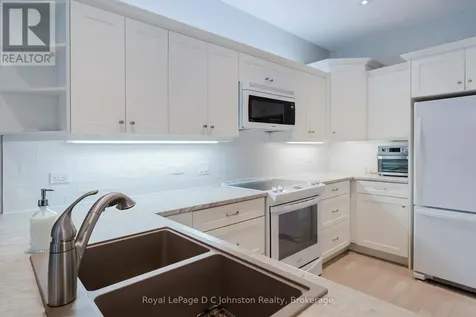 228 Grey Street South Saugeen Shores ON N0H 2L0